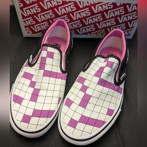 Vans Classic Slip-on Shoe Word Chex black & pink - women's US 10 Men's US 8.5